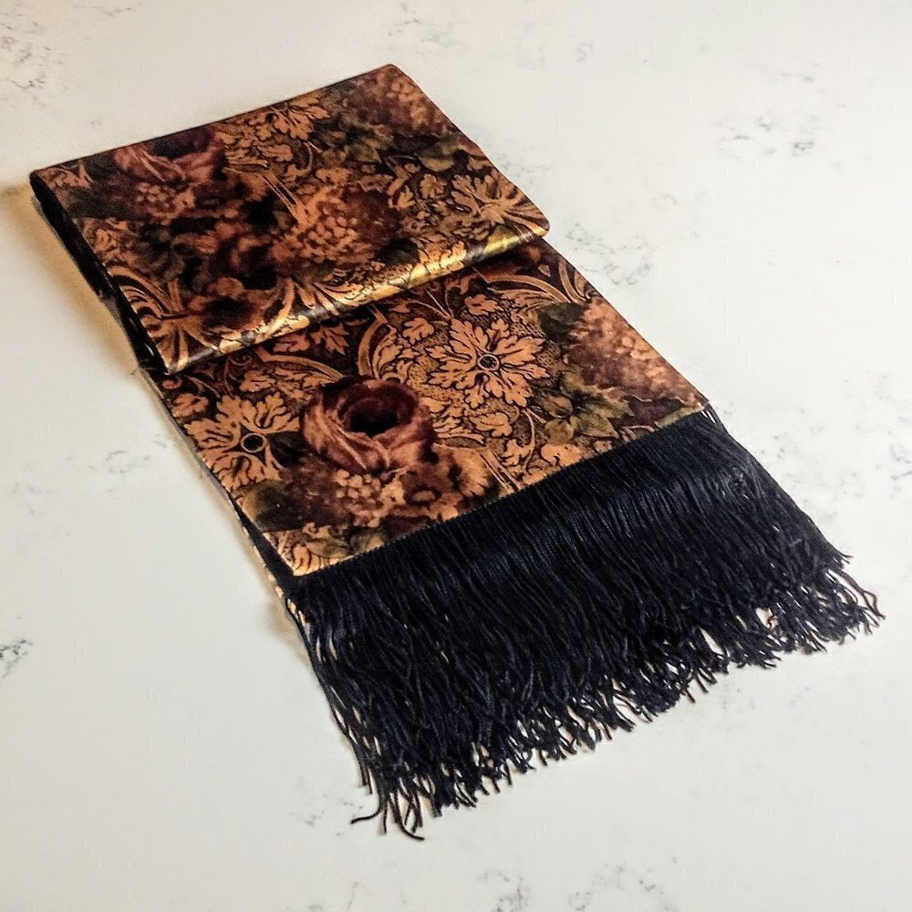 Golden Motif Double-Sided Fringed Oblong Scarf